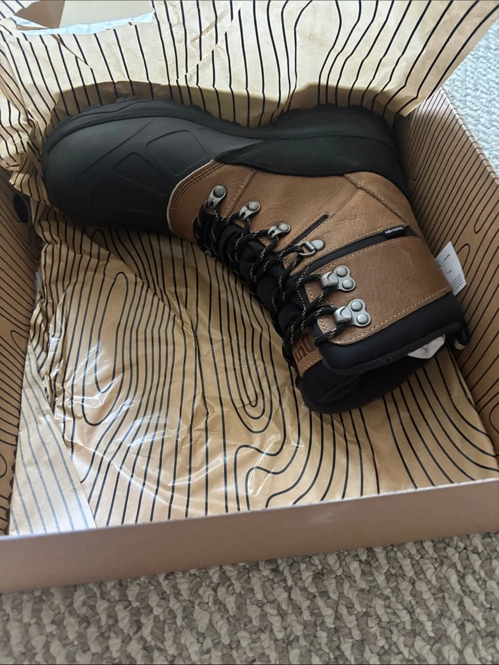 Duluth Trading Co Brown and Black Men's Outdoor Work Boot